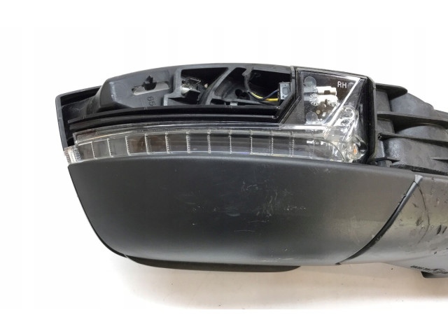 Зеркало электрическое Skoda Scala - года