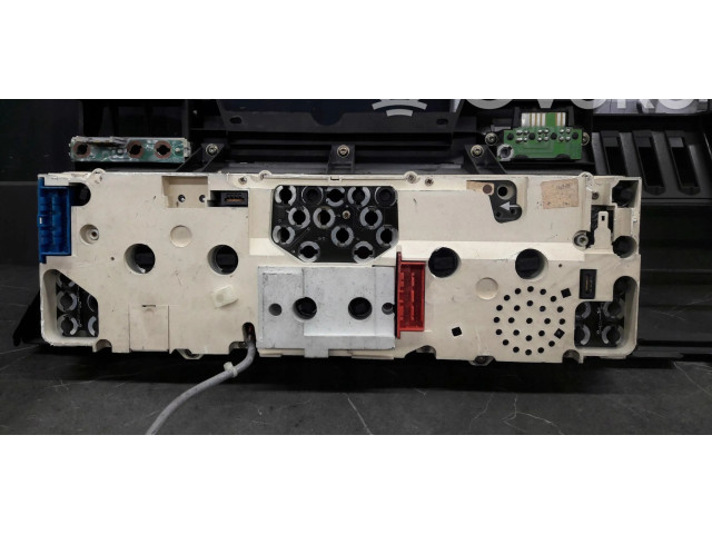 Přístrojová deska Renault 25 1988