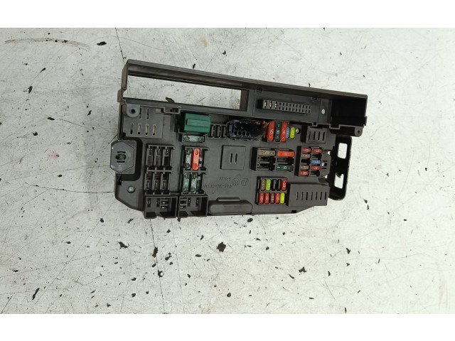 Pojistková skříňka B010110100, 67700731 BMW X6 E71 2013