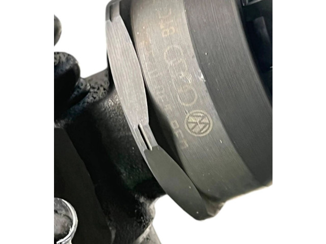 Форсунка 038130073, 041420215 Skoda Octavia Mk2 (1Z) BXE