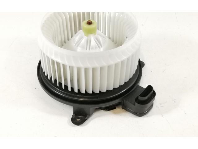 Вентилятор печки 85653529 Chevrolet Camaro