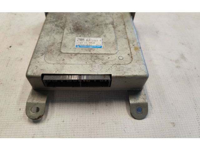 Блок управления двигателя Z5B518881B, E2T86886M2   Mazda 323