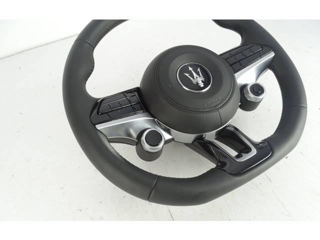 Подушка безопасности водителя Maserati Grecale