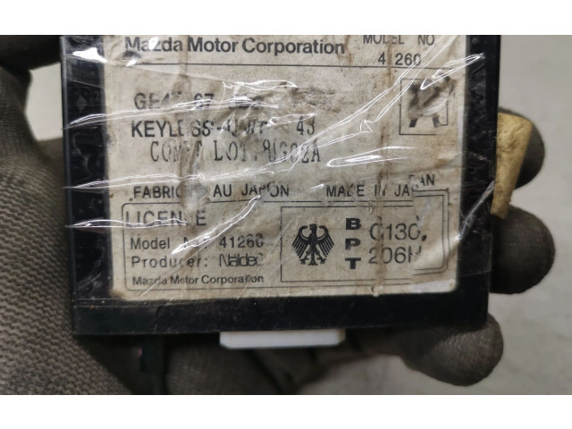 Блок управления GE4T675D2 Mazda 626