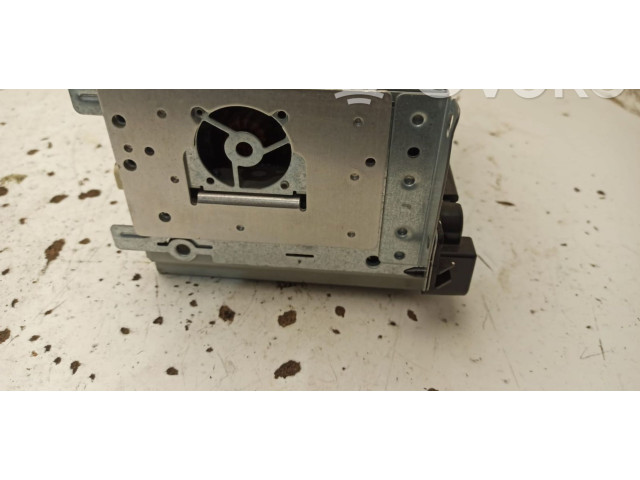 Дисплей       Fiat Freemont