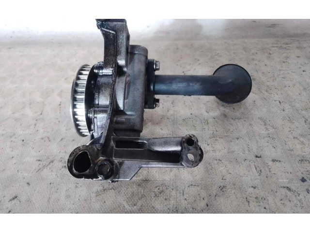 Масляный насос   03L115105B  Seat Altea XL 