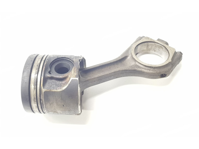  Поршень с шатуном  PISTON204DTD, 204DTD  Jaguar XE  