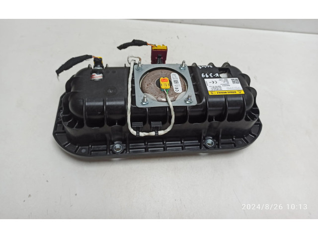 Подушка безопасности пассажира P30747212   Volvo XC40