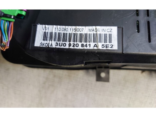 Панель приборов 3U0920841A Skoda Superb B5 (3U)