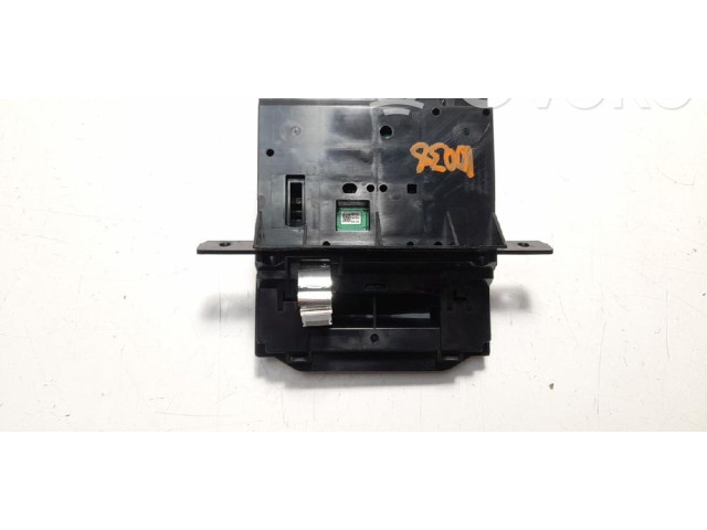 Дисплей B62SK0541875 Mazda 3 II