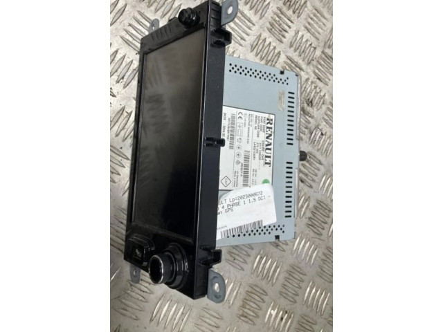 Дисплей Renault Clio IV