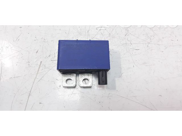 Блок предохранителей A0035422319, V23230 Mercedes-Benz A W176