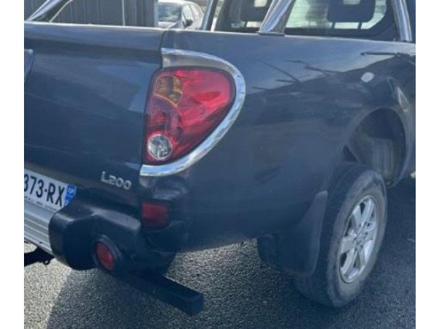 Блок управления климат-контролем Mitsubishi L200