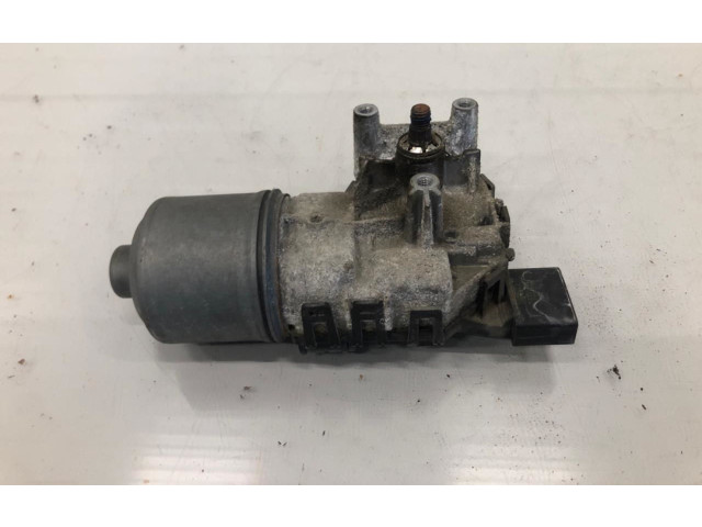 Моторчик дворников 95513457    Opel Combo D