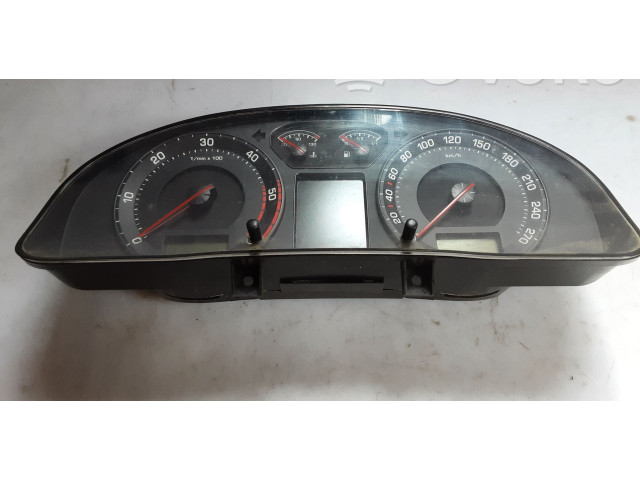 Панель приборов 3U0920841E Skoda Superb B5 (3U)