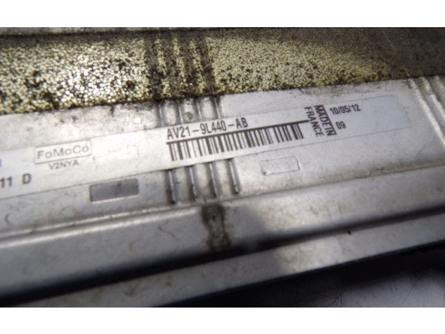 Интеркулер 1878624, AV219L440AB Ford B-MAX