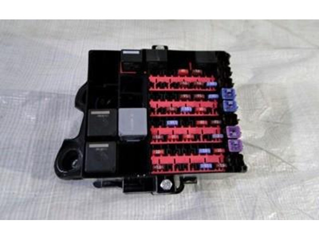 Блок предохранителей Ford B-MAX