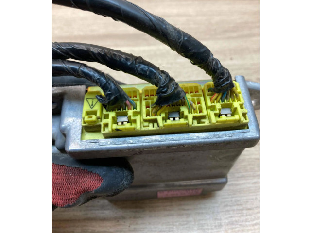 Блок управления надувных подушек C10057K30A, 9L21A Mazda Premacy - года