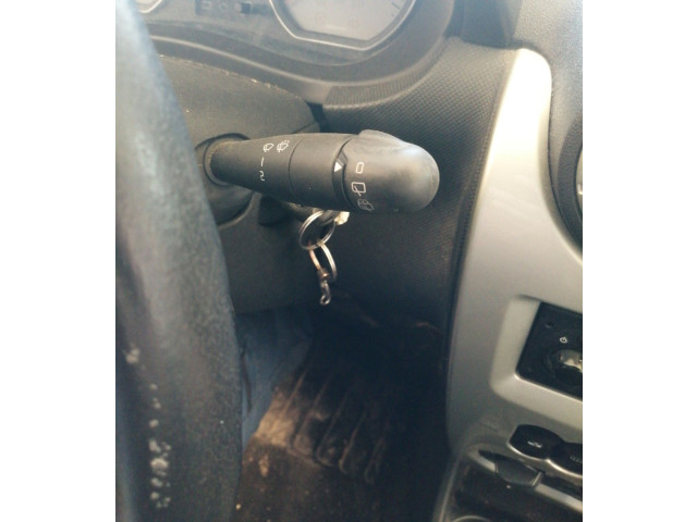 Ручка стеклоочистителей 6001551357 Dacia Sandero