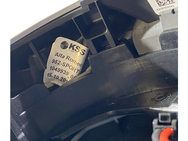 Volant Alfa Romeo Stelvio 2019 01561477660, 1049939