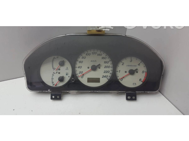 Панель приборов Mazda 626