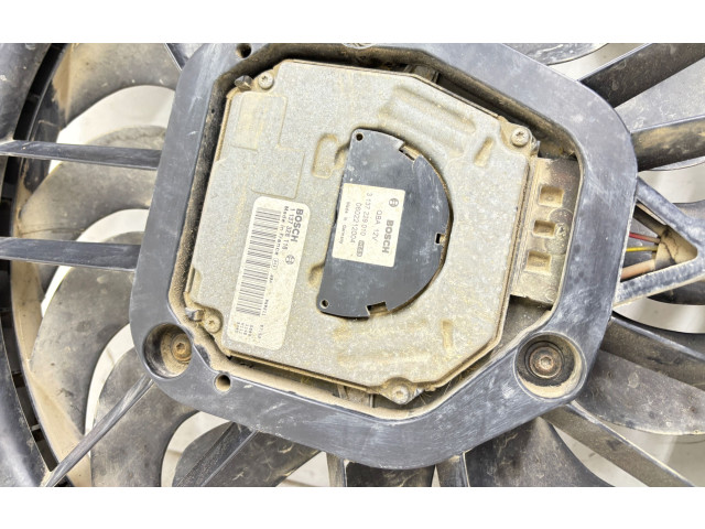 Электрический вентилятор радиаторов  30741144   Volvo V70 