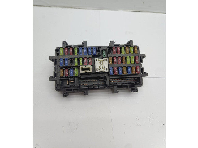 Блок предохранителей Infiniti Q50