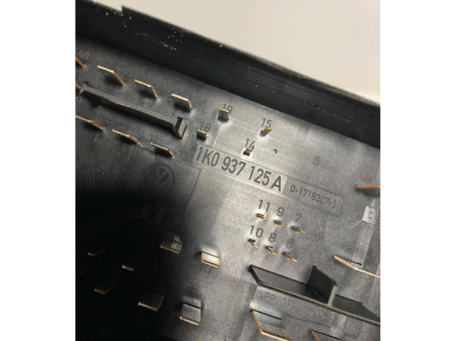 Блок предохранителей       Volkswagen Golf Cross   -  года   