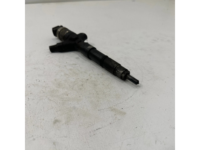 Vstřikovač 2367030080 Toyota Land Cruiser (J150) pro naftový motor 3.0