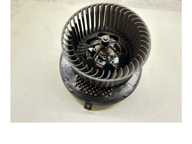Вентилятор печки Volkswagen Touran I