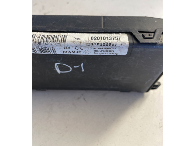 Блок комфорта 8201013757   Dacia Sandero   