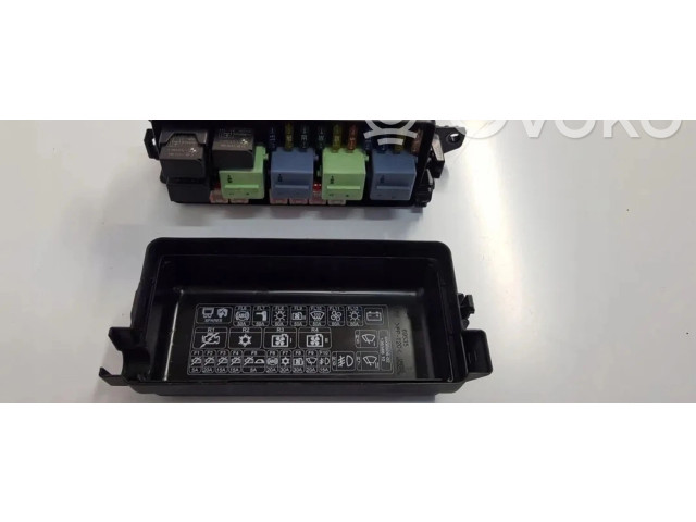 Блок предохранителей     Mini One - Cooper R50 - 53    