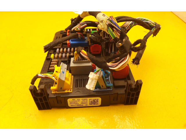 Блок предохранителей 9853735580, 28808942 Peugeot 2008 II