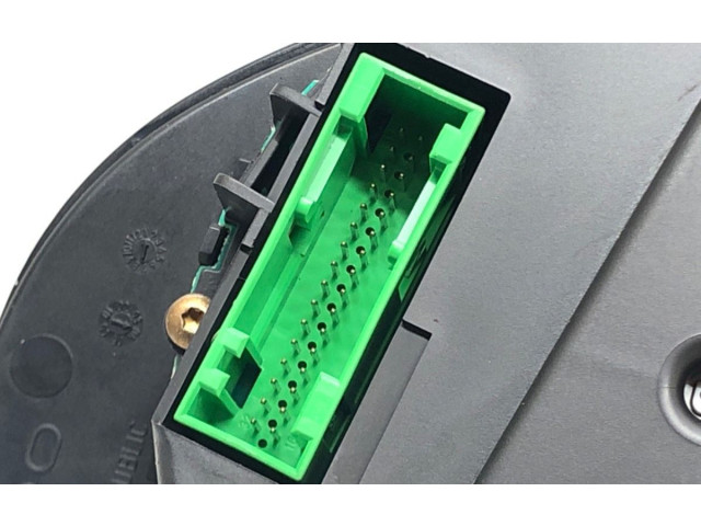 Панель приборов 3U0920811A Skoda Superb B5 (3U)