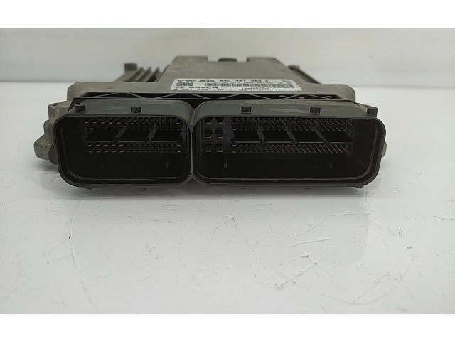 Блок управления двигателя 04L907309K, 0281030170 Volkswagen Caddy