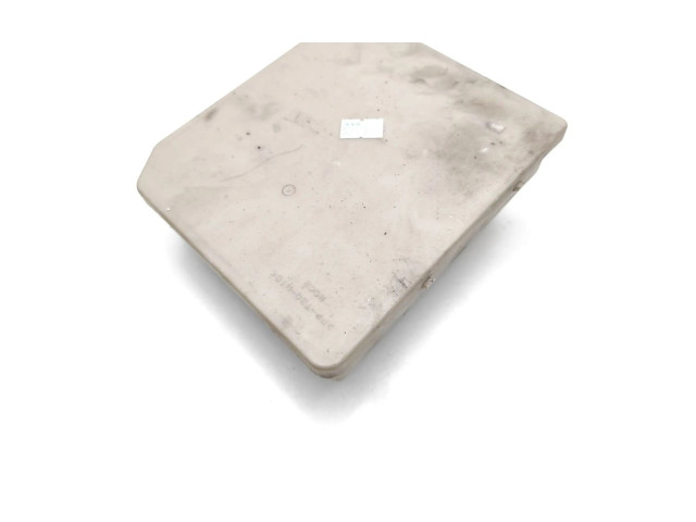 Pojistková skříňka Nissan Note (E11) 2012