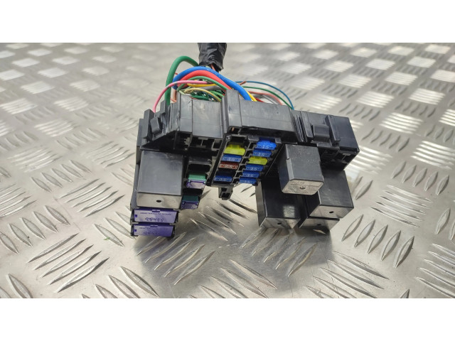 Pojistková skříňka Mazda 3 2019