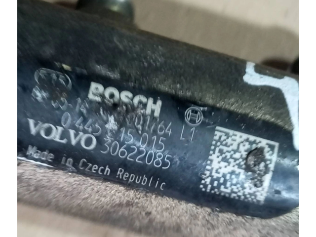 Топливная рампа 30622085, 0445215015   Volvo XC90  