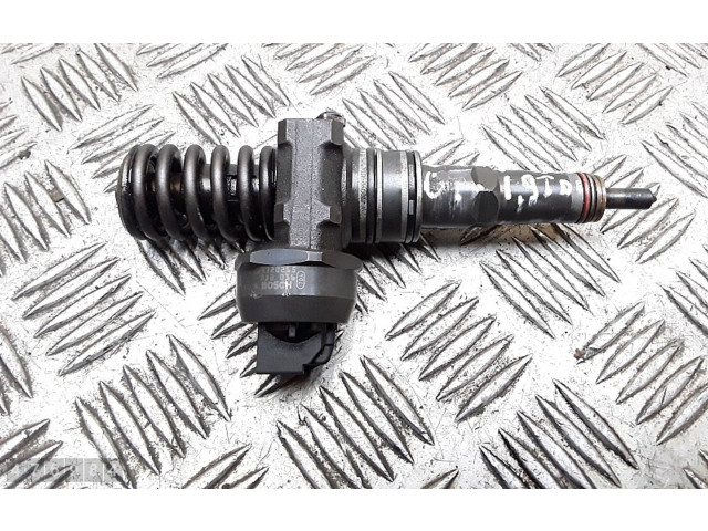 Форсунка 038130073ag    Skoda Octavia Mk2 (1Z)   