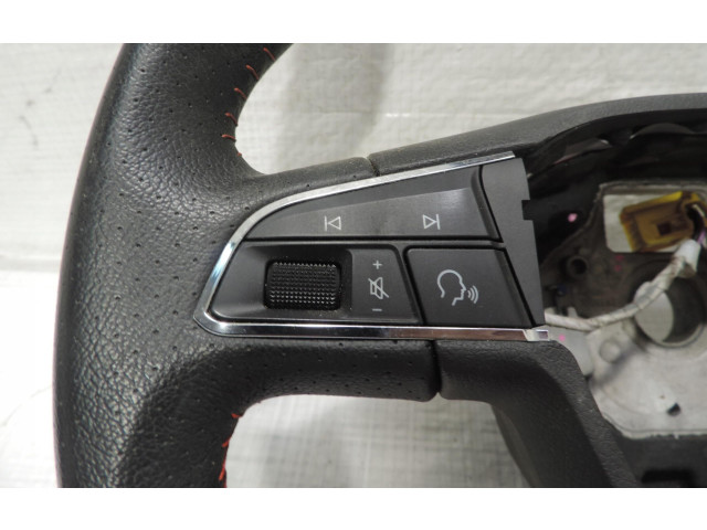 Volant Nissan Micra K14 2021