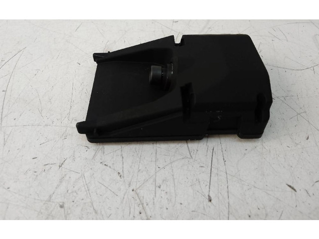 Pojistková skříňka Камера ветрового стекла 99211J7000 KIA Ceed 2018