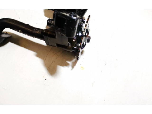 Масляный насос 06A115105 Volkswagen Golf IV