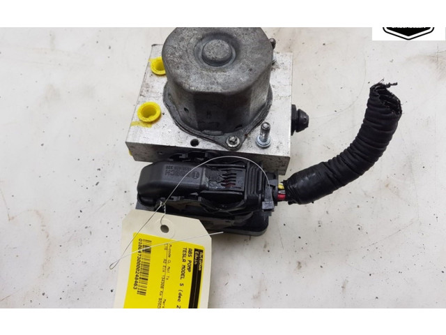 Блок АБС 103779700D, 103779700D Tesla Model S 2012 - года