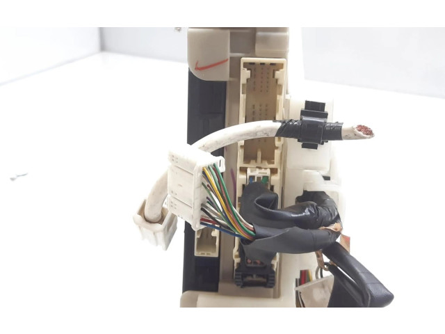 Pojistková skříňka 8922147110 Toyota Prius (XW30) 2010