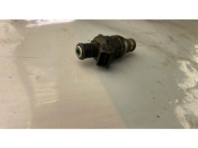 Форсунка 1747406, D3763FA    BMW 7 E38 для бензинового двигателя  4