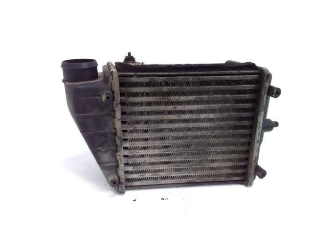 Интеркулер  3A0145805B   Volkswagen PASSAT B4 