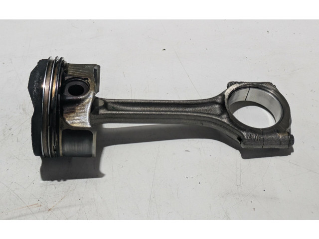 Píst F12XHT, 1654514180 Opel Corsa F