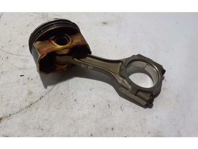 Поршень с шатуном FB20 12013AC050 Subaru Forester SK