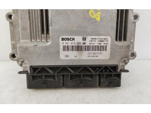 Řídící jednotka 237102747R Renault Captur 2013