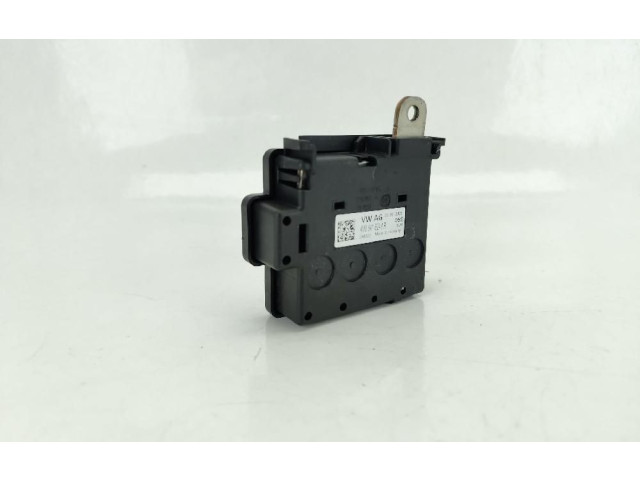 Pojistková skříňka 4M0941824AR Audi Q7 4M 2015